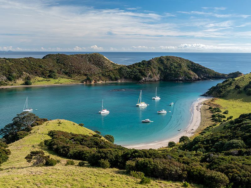 Vue aérienne de la Baie des Iles en Nouvelle-Zélande