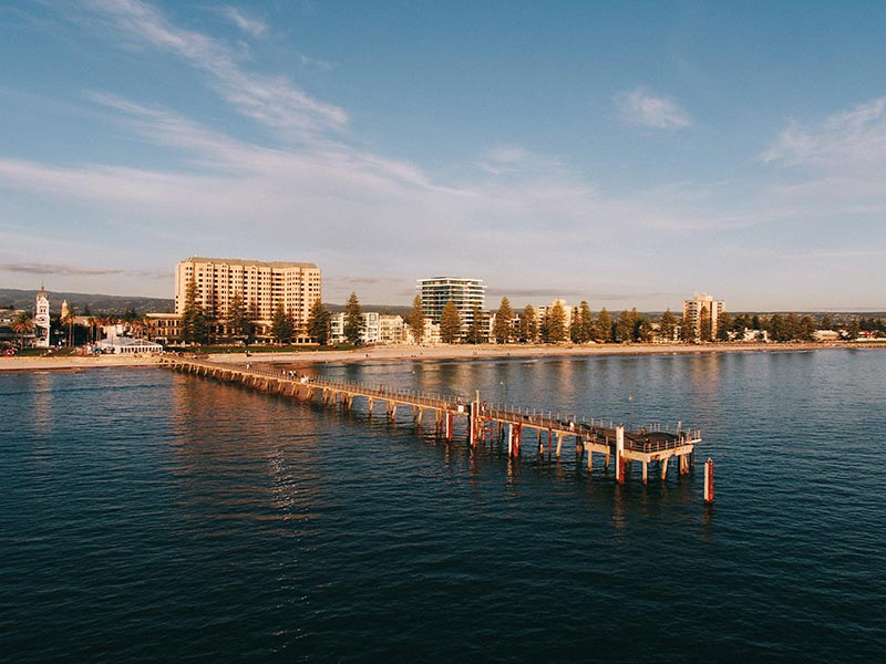 Vue aérienne d'une jetée à Adelaide en Australie