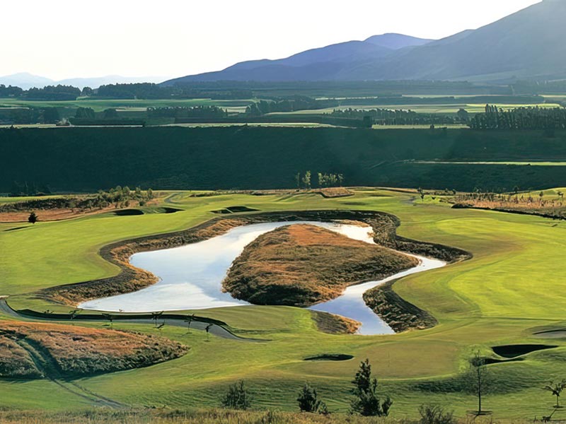 vue aérienne d'un golf en Nouvelle-Zélande