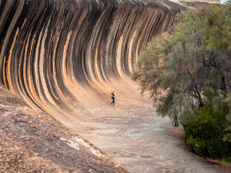 Le rocher en forme de vague "wave rock" à Hyden en Australie