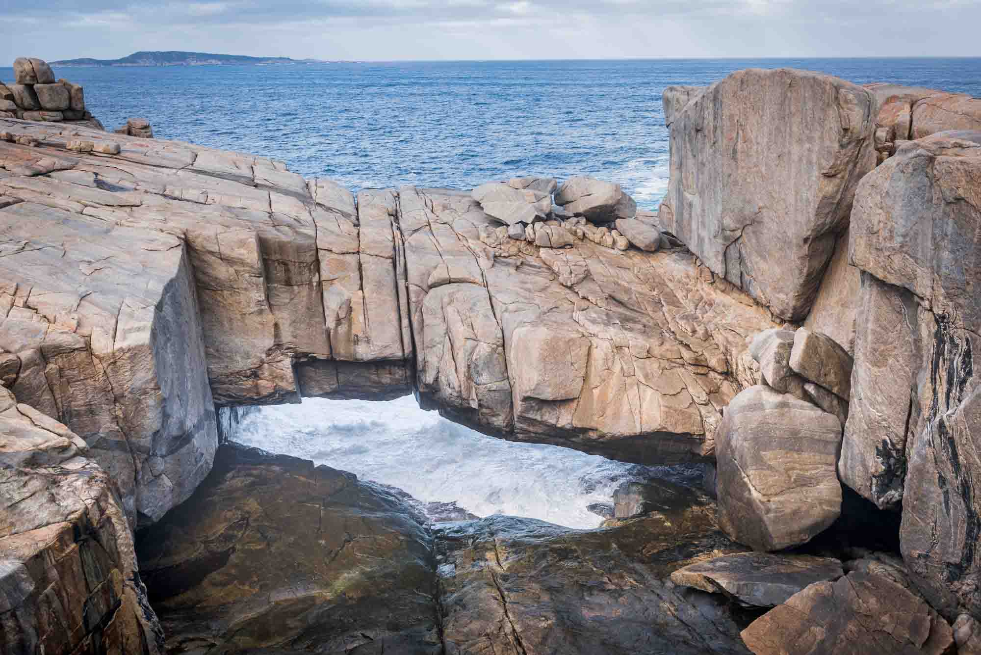 Arche rocheuse en bord de mer à Albany en Australie